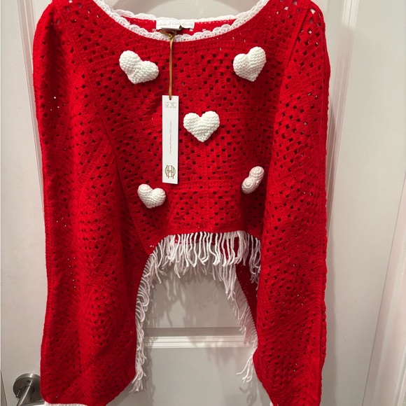 NWT House of Harlow 1960 fringed crochet poncho shrug with 3D White Hearts - Picture 4 of 8